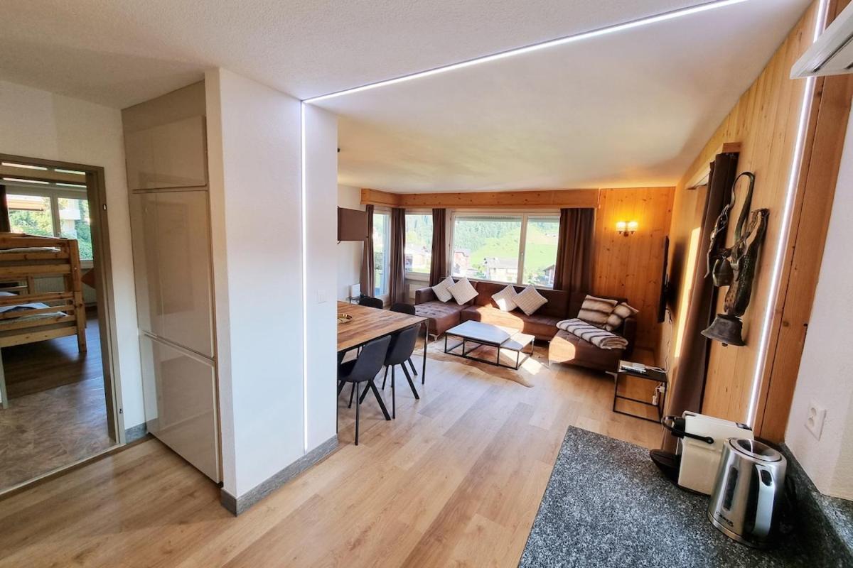 Alpine Retreat & Sauna ディセンティス エクステリア 写真