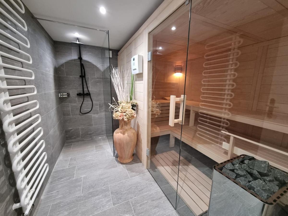 Alpine Retreat & Sauna ディセンティス エクステリア 写真